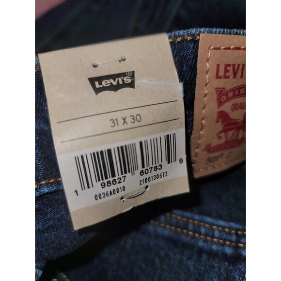 LEVI's 501 Curve Straight Leg 31x30 NWT - Picture 2 of 3